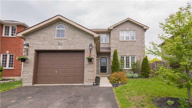 30 Penvill Tr, House detached with 3 bedrooms, 3 bathrooms and 4 parking in Barrie ON | Image 1