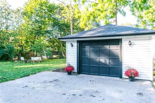 81 Wellington St E, House detached with 3 bedrooms, 2 bathrooms and 2 parking in Barrie ON | Image 20