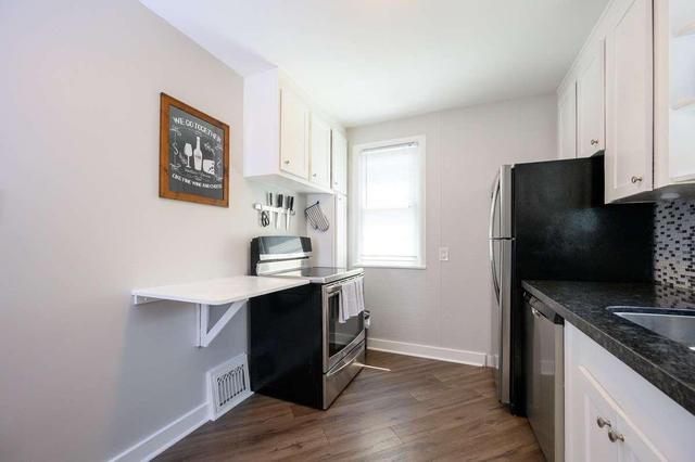 38 East 11th St, House detached with 3 bedrooms, 2 bathrooms and 3 parking in Hamilton ON | Image 5