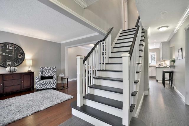 128 Speyside Dr, House detached with 3 bedrooms, 3 bathrooms and 3 parking in Oakville ON | Image 13