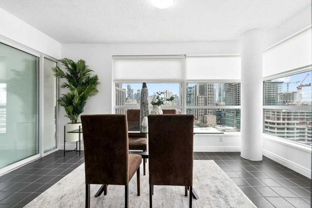 1801 - 50 Lombard St, Condo with 2 bedrooms, 1 bathrooms and 1 parking in Toronto ON | Image 30