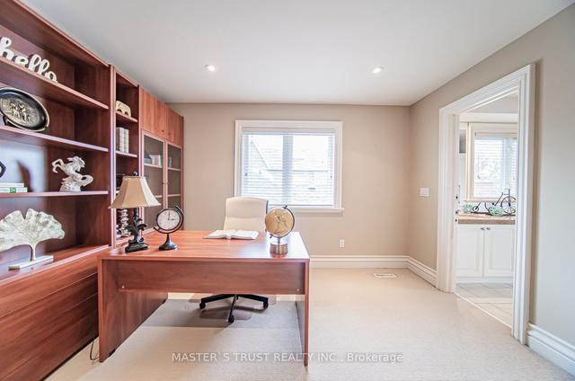 322b Empress Ave, House detached with 4 bedrooms, 5 bathrooms and 6 parking in Toronto ON | Image 16