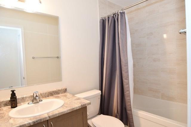 90 Howe St, House attached with 2 bedrooms, 3 bathrooms and 2 parking in Toronto ON | Image 7