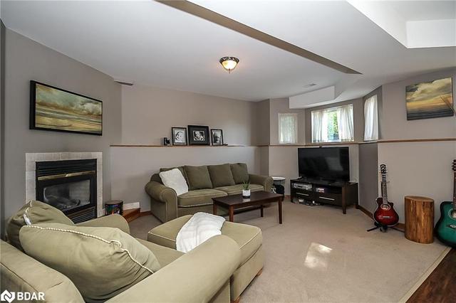 67 Riverdale Drive, House detached with 4 bedrooms, 2 bathrooms and 5 parking in Wasaga Beach ON | Image 22