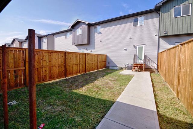 871 Greywolf Run N, Home with 2 bedrooms, 2 bathrooms and 2 parking in Lethbridge AB | Image 15