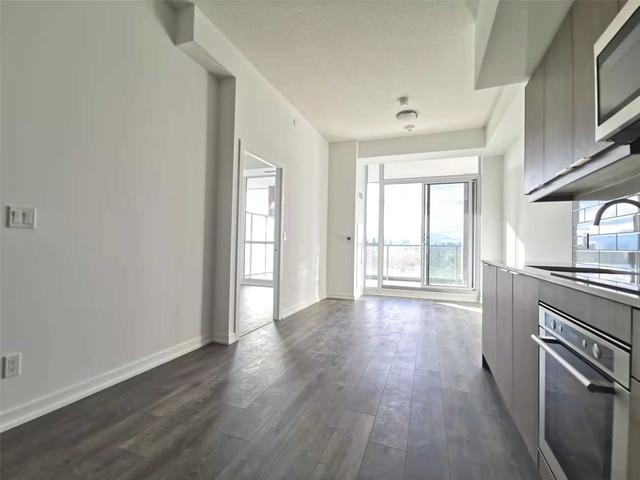 206 - 36 Forest Manor Rd, Condo with 1 bedrooms, 2 bathrooms and 1 parking in Toronto ON | Image 5