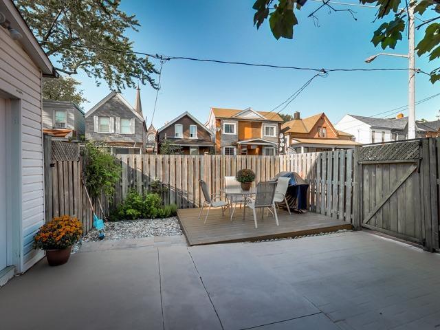 81 St Clarens Ave, House semidetached with 3 bedrooms, 2 bathrooms and 2 parking in Toronto ON | Image 18