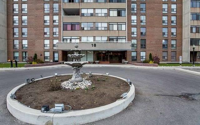 2302 - 18 Knightsbridge Rd, Condo with 3 bedrooms, 2 bathrooms and 1 parking in Brampton ON | Image 12