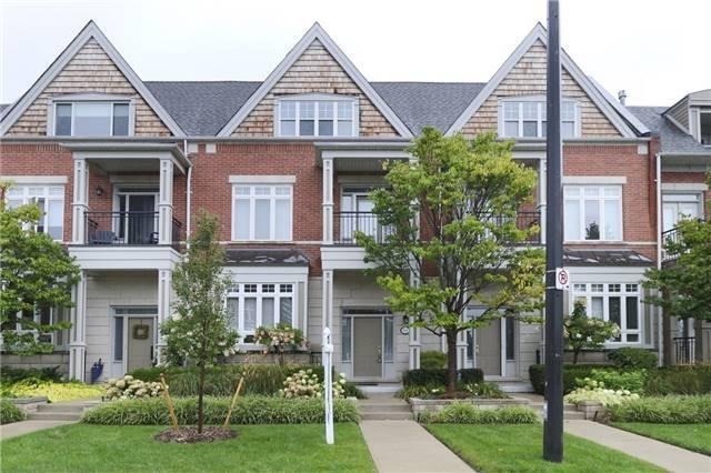 101 St Lawrence Dr, Townhouse with 4 bedrooms, 4 bathrooms and 2 parking in Mississauga ON | Image 1