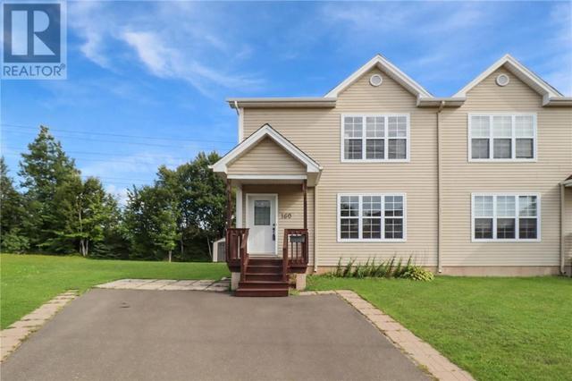 160 Mount Pleasant Rd, House semidetached with 3 bedrooms, 1 bathrooms and null parking in Moncton NB | Card Image
