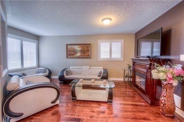 61 Coronation Pkwy, House detached with 2 bedrooms, 3 bathrooms and 4 parking in Barrie ON | Image 10