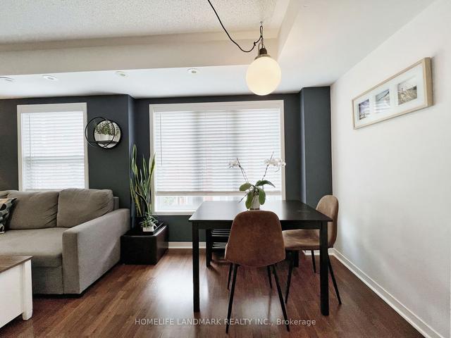 unit 4 - 72 Munro St, Townhouse with 2 bedrooms, 2 bathrooms and 1 parking in Toronto ON | Image 6