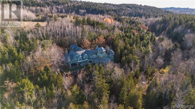 501 Kennebecasis Drive, House detached with 5 bedrooms, 3 bathrooms and null parking in Saint John NB | Image 3