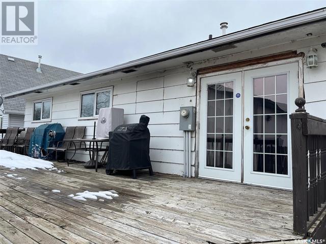 425 Young Street, House detached with 3 bedrooms, 1 bathrooms and null parking in Bienfait SK | Image 12