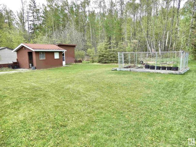 404 2 Street, House detached with 3 bedrooms, 1 bathrooms and null parking in Barrhead County No. 11 AB | Image 2
