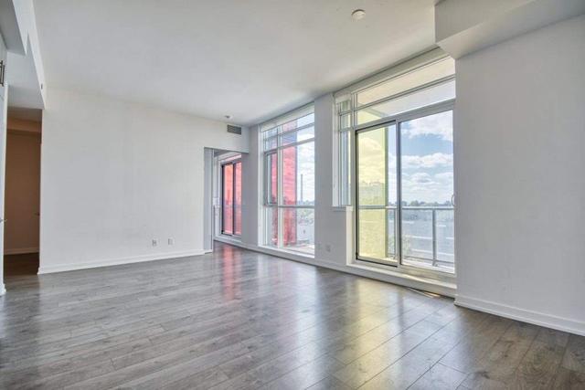 721 - 297 College St, Condo with 2 bedrooms, 2 bathrooms and 1 parking in Toronto ON | Image 3