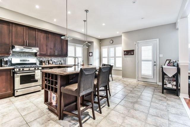 2917 Beachview St, House detached with 3 bedrooms, 5 bathrooms and 5 parking in Ajax ON | Image 5