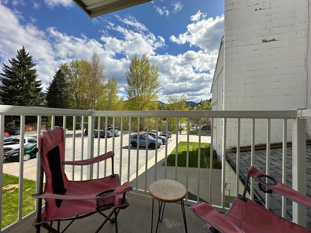 201 - 880 Wordsworth Avenue, Condo with 1 bedrooms, 1 bathrooms and 1 parking in Warfield BC | Image 17