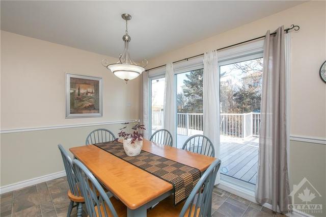 56 Townsend Drive, House detached with 4 bedrooms, 3 bathrooms and 6 parking in Ottawa ON | Image 12