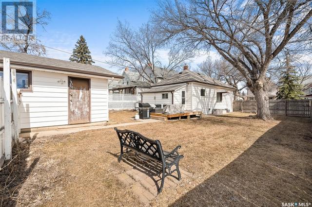 872 5th Avenue Nw, House detached with 2 bedrooms, 1 bathrooms and null parking in Moose Jaw SK | Image 32