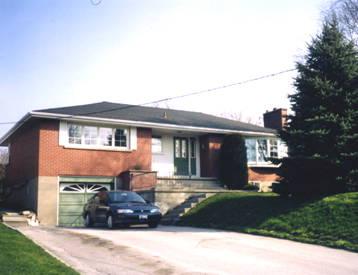 767 Allan Ave, House detached with 3 bedrooms, 3 bathrooms and 6 parking in Newmarket ON | Image 1
