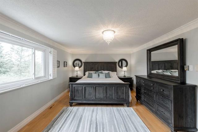 3533 Woodhurst Cres, House detached with 3 bedrooms, 4 bathrooms and 6 parking in Mississauga ON | Image 10