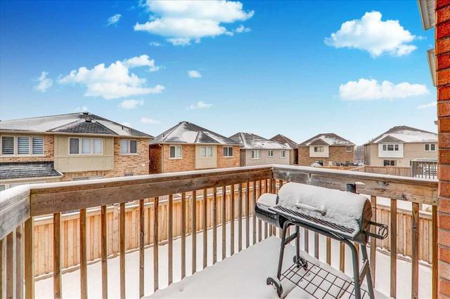 24 Malthouse Cres, House detached with 4 bedrooms, 4 bathrooms and 4 parking in Ajax ON | Image 6