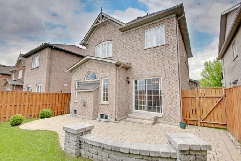 809 Walsh Crt, House detached with 3 bedrooms, 3 bathrooms and 4 parking in Newmarket ON | Image 12
