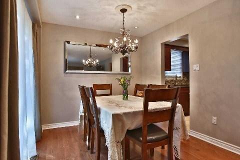 6983 Cadiz Cres, House semidetached with 3 bedrooms, 3 bathrooms and 3 parking in Mississauga ON | Image 6