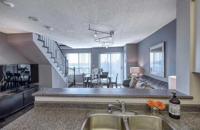 519 - 39 Oneida Cres, Condo with 2 bedrooms, 2 bathrooms and 2 parking in Richmond Hill ON | Image 22