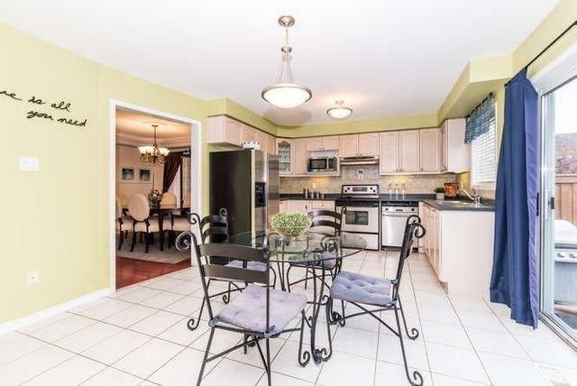 38 Mcsweeney Cres, House detached with 3 bedrooms, 3 bathrooms and 2 parking in Ajax ON | Image 8