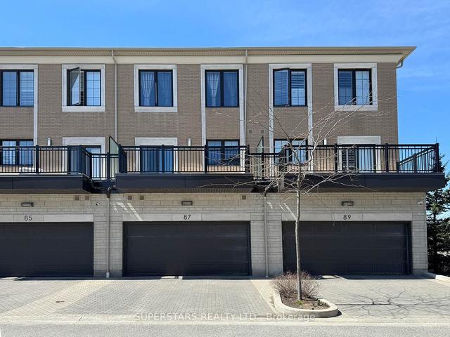 87 Village Pkwy, Townhouse with 3 bedrooms, 5 bathrooms and 4 parking in Markham ON | Image 11