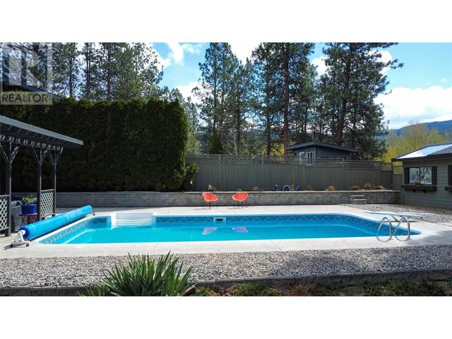 3999 Eastwood Court, House detached with 3 bedrooms, 2 bathrooms and 6 parking in Kelowna BC | Image 28