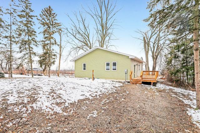 1117 Islandview Dr, House detached with 3 bedrooms, 1 bathrooms and 3 parking in Otonabee South Monaghan ON | Image 26