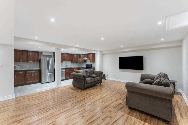 382 Torrey Pines Rd, House detached with 5 bedrooms, 5 bathrooms and 7 parking in Vaughan ON | Image 21