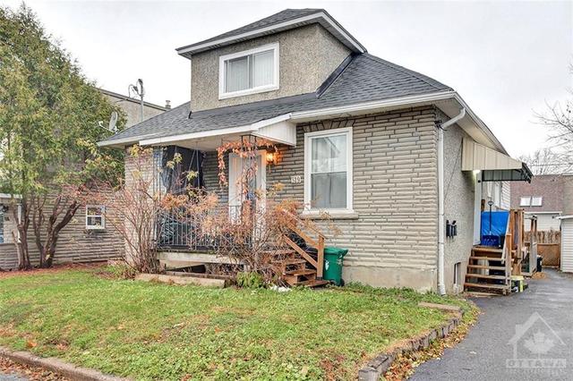 319 Shakespeare Street, House detached with 6 bedrooms, 4 bathrooms and 3 parking in Ottawa ON | Image 2