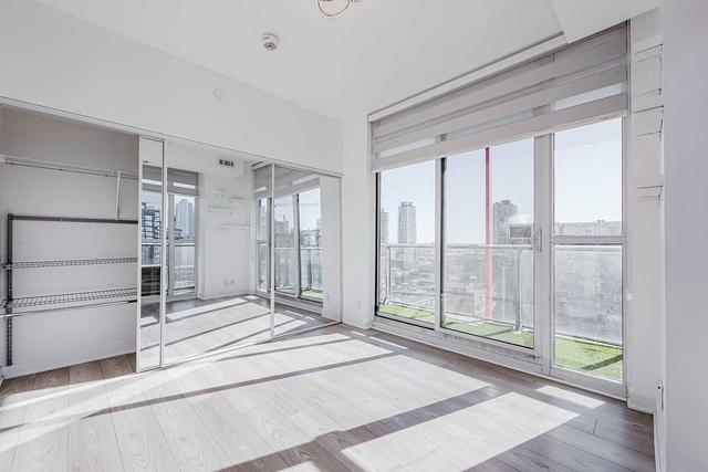 1312 - 120 Parliament St, Condo with 2 bedrooms, 1 bathrooms and 0 parking in Toronto ON | Image 4