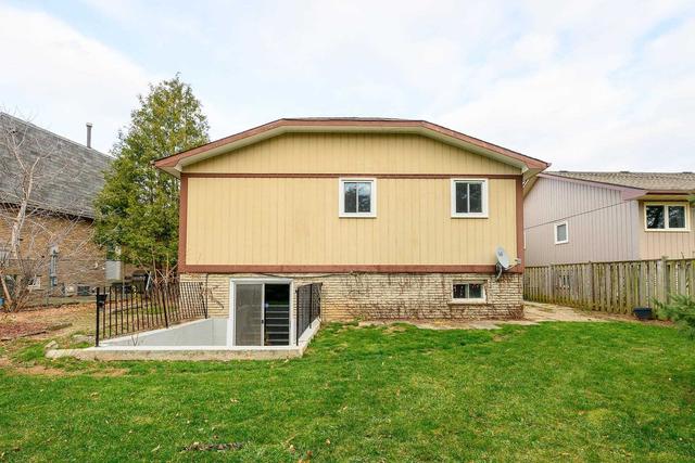 2398 Cavendish Dr, House detached with 3 bedrooms, 3 bathrooms and 4 parking in Burlington ON | Image 21