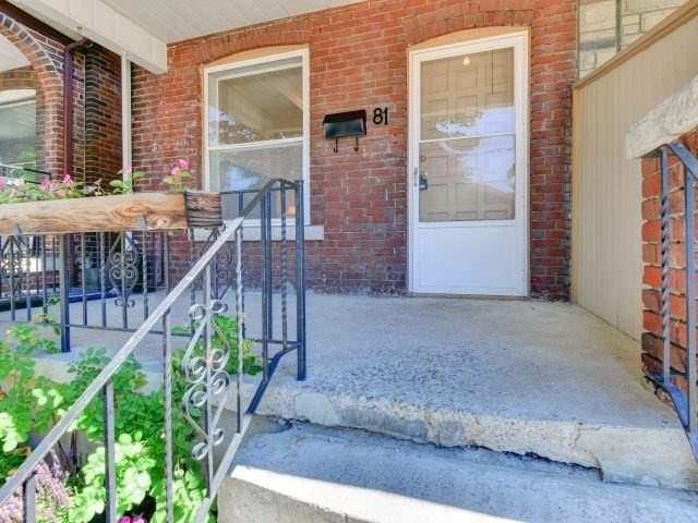 81 Silverthorn Ave, House attached with 3 bedrooms, 2 bathrooms and null parking in Toronto ON | Image 2