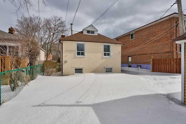 104 Magnolia Ave, House detached with 2 bedrooms, 2 bathrooms and 5 parking in Toronto ON | Image 16