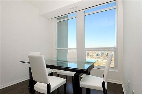 2702 - 628 Fleet St, Condo with 2 bedrooms, 2 bathrooms and 1 parking in Toronto ON | Image 7