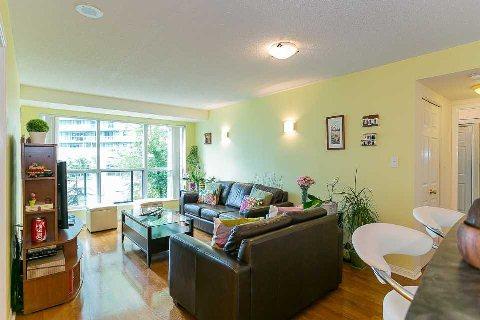 218 - 23 Lorraine Dr, Condo with 2 bedrooms, 2 bathrooms and 2 parking in Toronto ON | Image 3