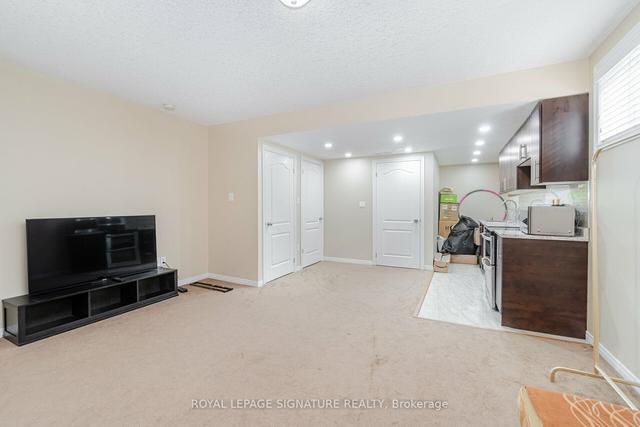 14 Aiken Cres, House detached with 3 bedrooms, 4 bathrooms and 5 parking in Orangeville ON | Image 26