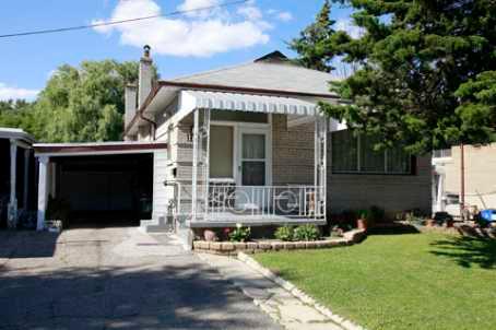 118 Citadel Dr, House detached with 3 bedrooms, 2 bathrooms and 2 parking in Toronto ON | Image 1