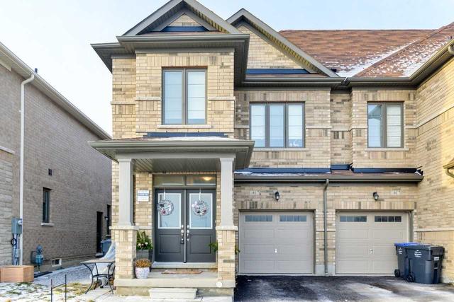8 Adventura Rd, House attached with 4 bedrooms, 3 bathrooms and 2 parking in Brampton ON | Image 1