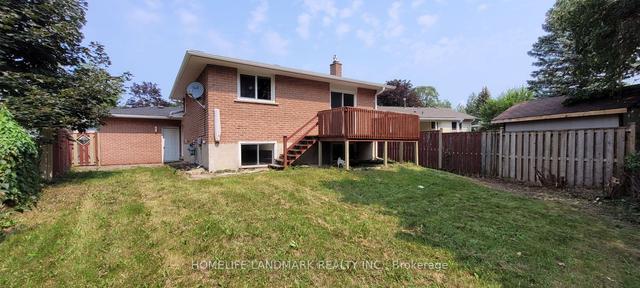 39 Bernick Dr, House detached with 3 bedrooms, 2 bathrooms and 5 parking in Barrie ON | Image 11
