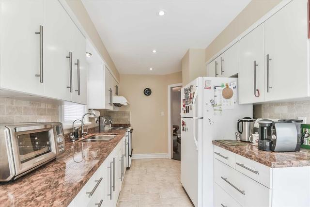 68 Placentia Blvd, House attached with 4 bedrooms, 3 bathrooms and 3 parking in Toronto ON | Image 6