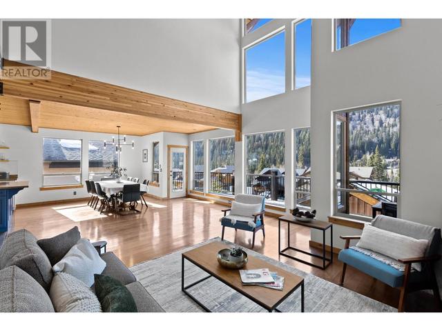 2431 Fairways Drive, House detached with 5 bedrooms, 4 bathrooms and null parking in Sun Peaks Mountain BC | Image 7