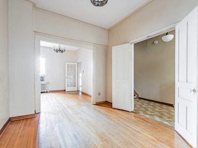 254 Palmerston Ave, House semidetached with 2 bedrooms, 3 bathrooms and 2 parking in Toronto ON | Image 26