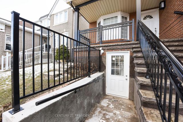 96 Sal Circ, House detached with 4 bedrooms, 4 bathrooms and 7 parking in Brampton ON | Image 33